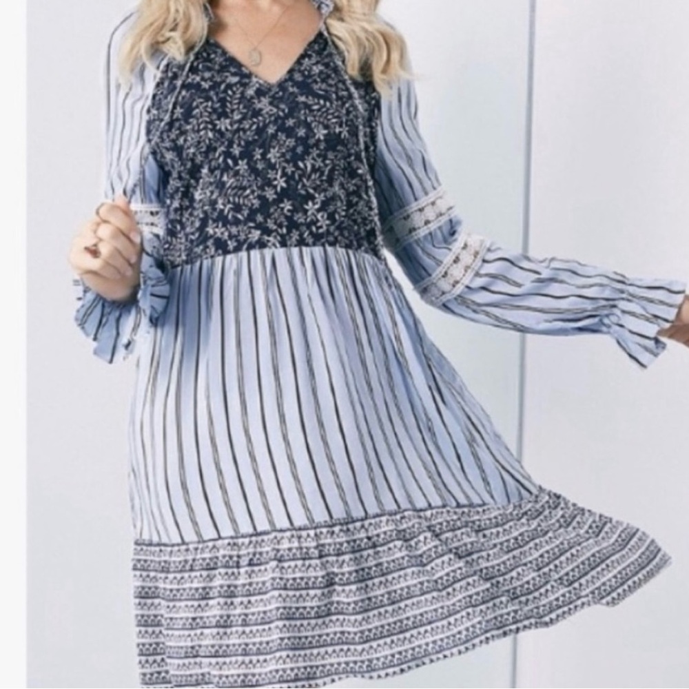 BNWT Suzanne Betro Blue and White Long Sleeve Sundress